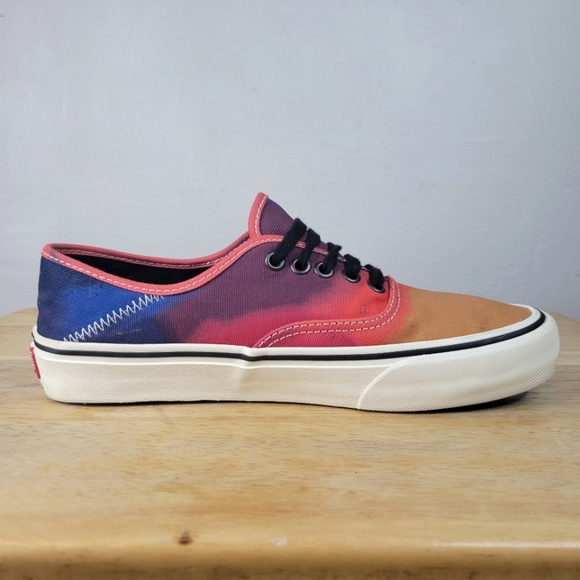 Vans authentic, Multicolor Ombre, Sunset Fade, Unisex Size : 9.5 (BARELY WORN) - Picture 9 of 16